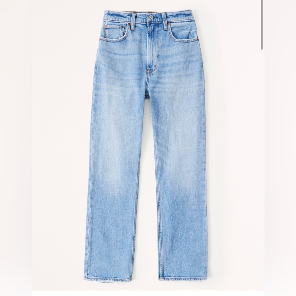 Abercrombie Ultra High Rise Ankle Straight Jean Light